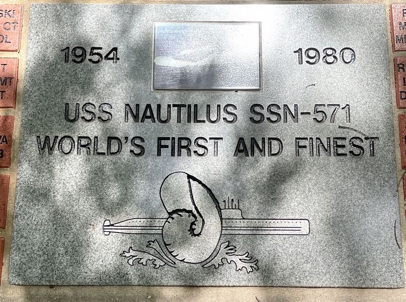 USS Nautilus SSN 571 Marker. Click for full size. USS Nautilus SSN 571 Marker image. Click for full size.
