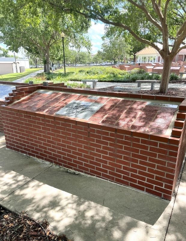 USS Nautilus SSN 571 Marker. Click for full size. USS Nautilus SSN 571 Marker image. Click for full size.