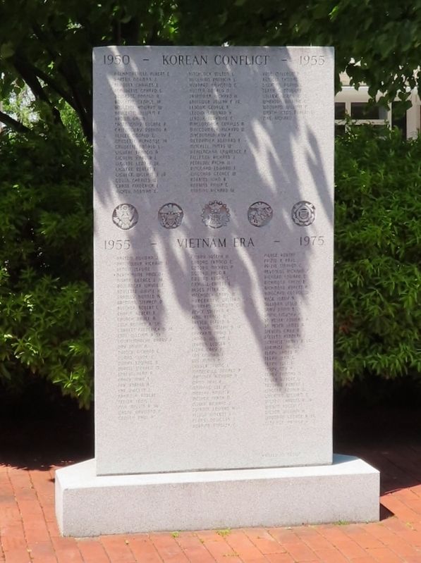 East Brookfield Korean Vietnam Monument image. Click for full size.