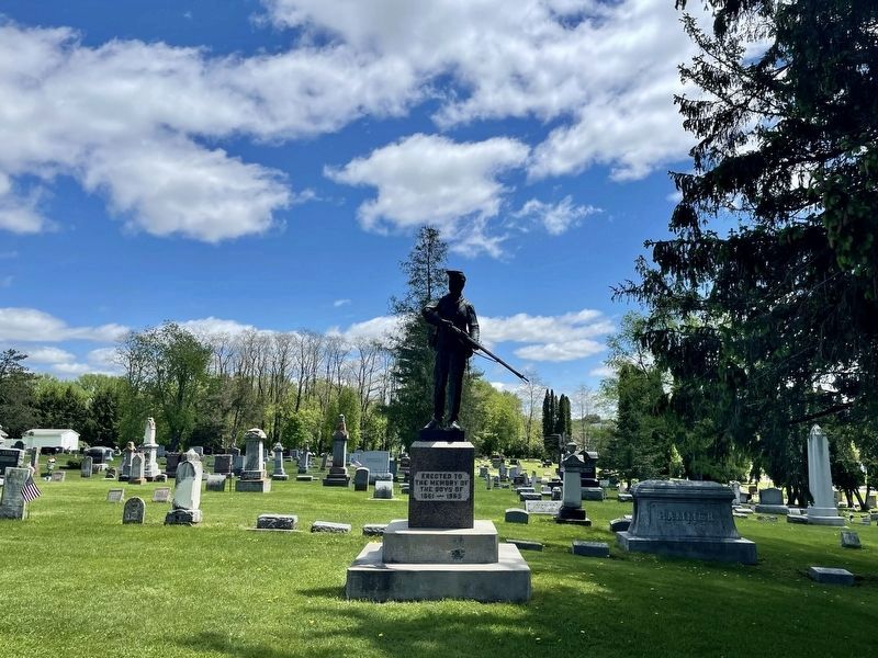 Mt. Vernon Cemetery Civil War Memorial image. Click for full size.