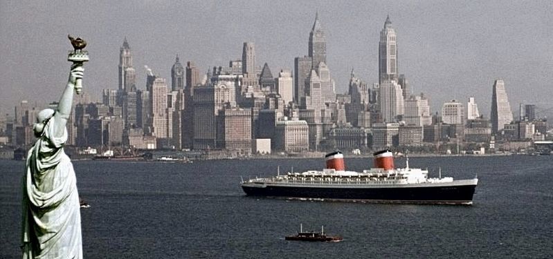 S.S. United States in New York Harbor, 1954. image. Click for full size.