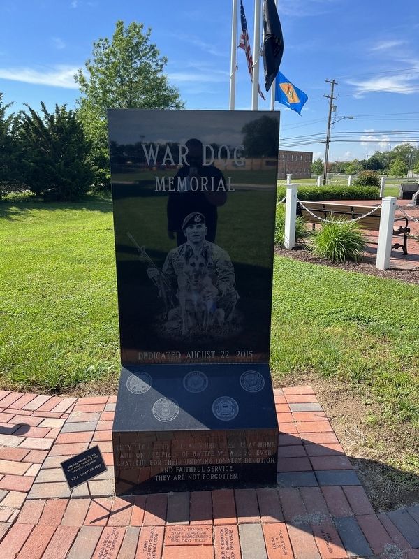 War Dog Memorial image. Click for full size.