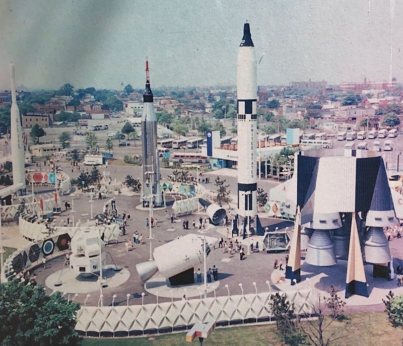 New York Worlds Fair - 1964 image. Click for full size.