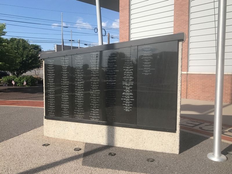 Wilson County U.S. Air Force Memorial (back) image. Click for full size.