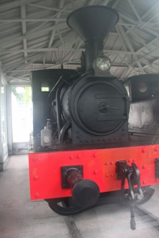 Taiwan Railway Locomotive "Teng-Yung" image. Click for full size.
