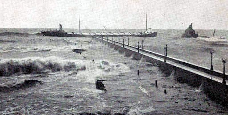 The Mataafa founders on Duluth pier image. Click for full size.