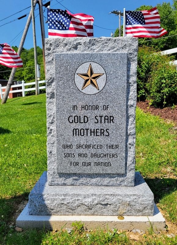 In Honor of Gold Star Mothers Marker image. Click for full size.