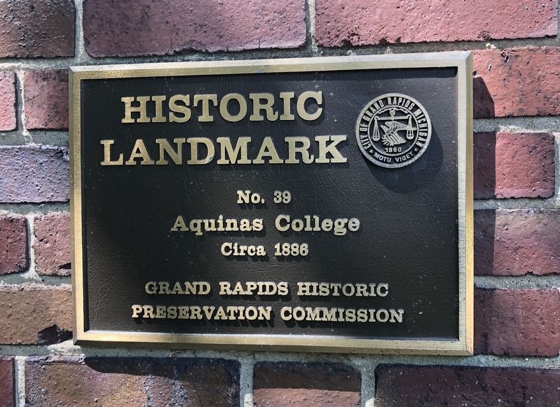 Grand Rapids Historic Landmark at Holmdene Hall image. Click for full size.