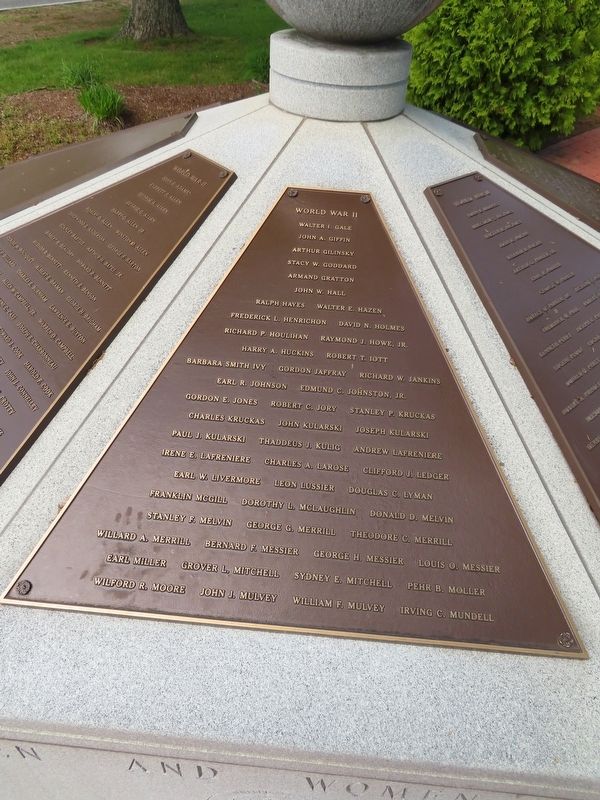 West Brookfield Veterans Monument image. Click for full size.