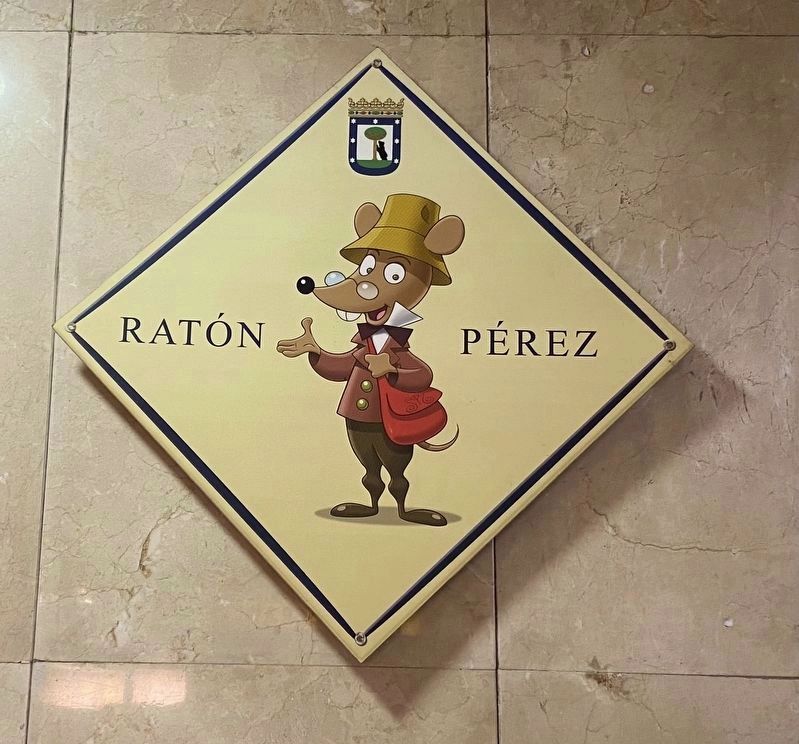 Ratón Pérez - additional marker (see Photo 3). Click for full size. Ratón Pérez - additional marker (see Photo 3) image. Click for full size.