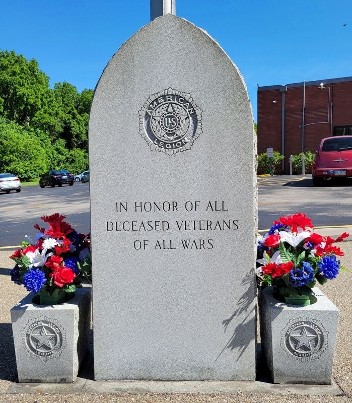 Veterans Memorial image. Click for full size.