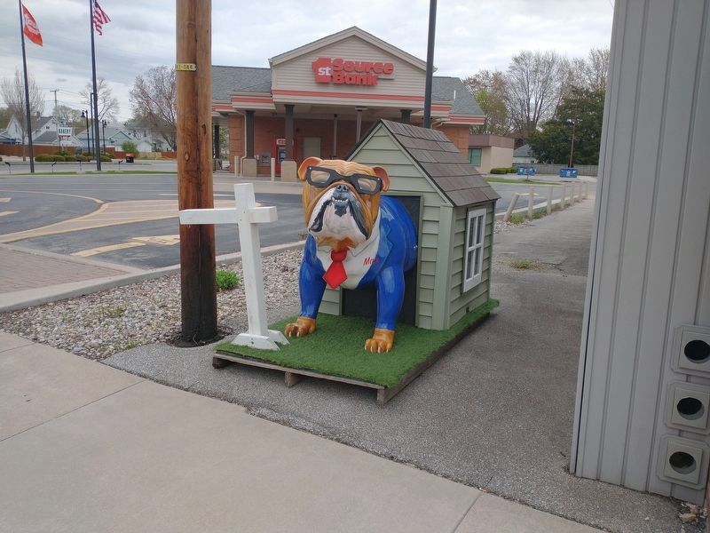 Max The Bulldog (Broadway Street) image. Click for full size.