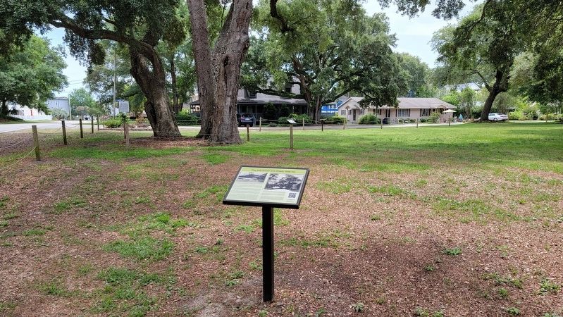 The Ark House and Shady Side Inn Marker image. Click for full size.