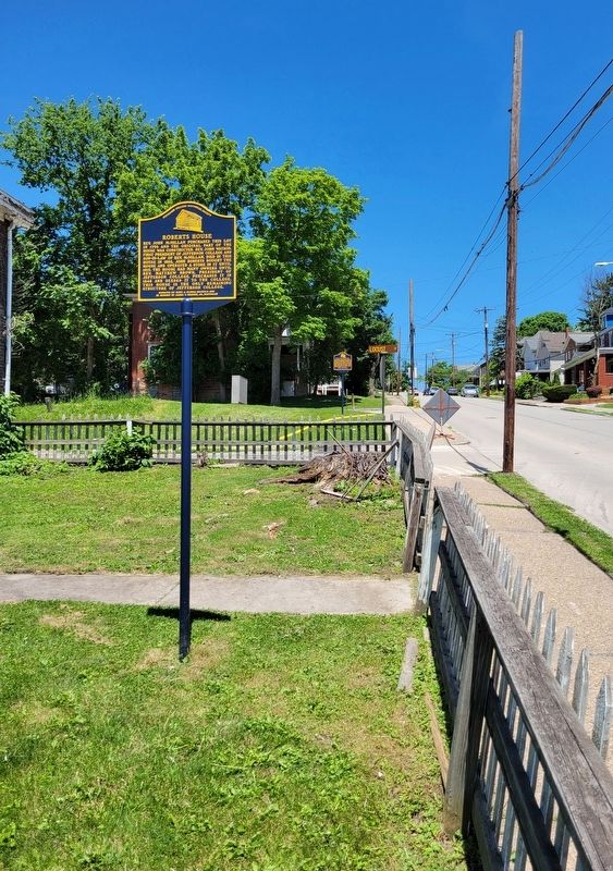 Roberts House Marker. Click for full size. Roberts House Marker image. Click for full size.