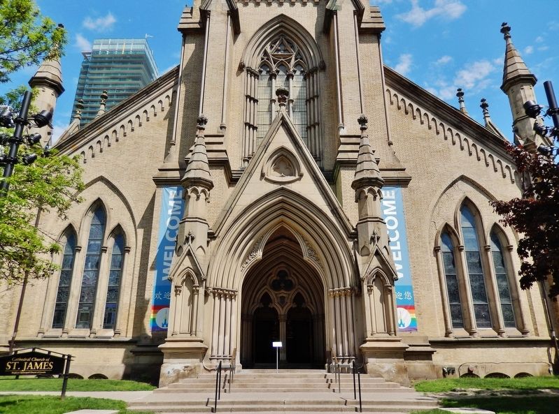 St. James' Cathedral Sanctuary Entrance image. Click for full size.