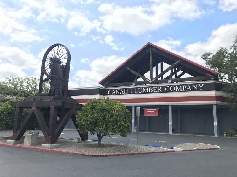 This Big Saw and Marker. Click for full size. This Big Saw and Marker image. Click for full size.