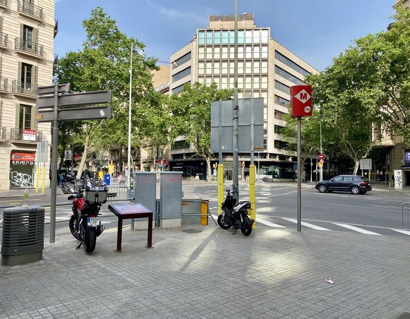 Urquinaona: Square of Precarious Work Marker - wide view image. Click for full size.