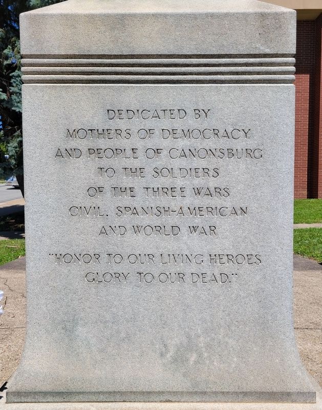 Veteran's Statue Marker. Click for full size. Veteran's Statue Marker image. Click for full size.