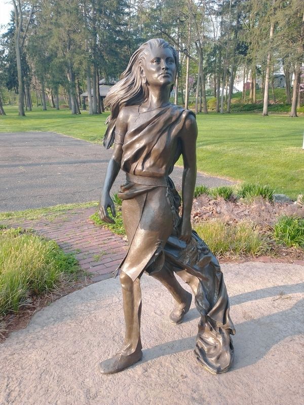 Winona Statue image. Click for full size.