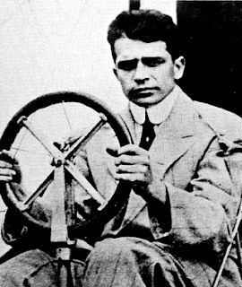 Earl Saundt image. Click for full size.