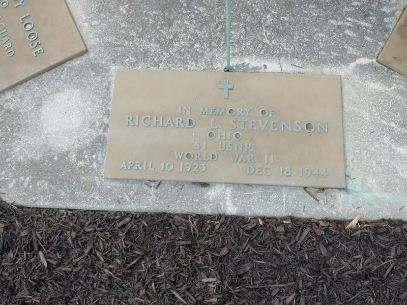World War II Veterans Memorial image. Click for full size.