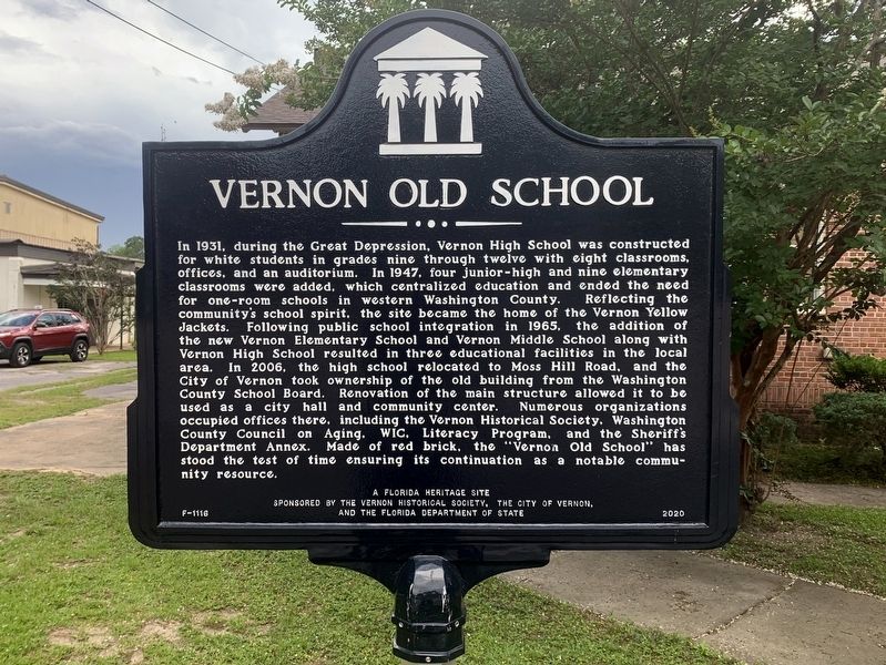 Vernon Old School Marker image. Click for full size.