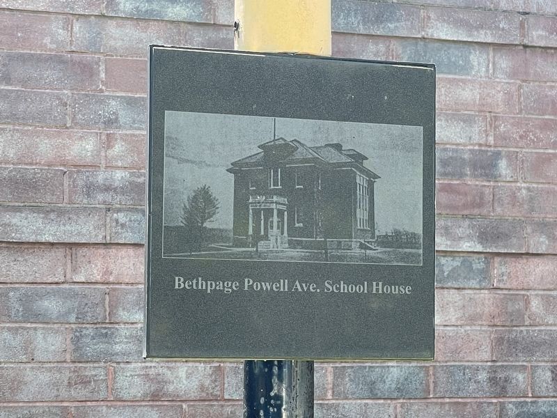 Bethpage Powell Ave School House image. Click for full size.