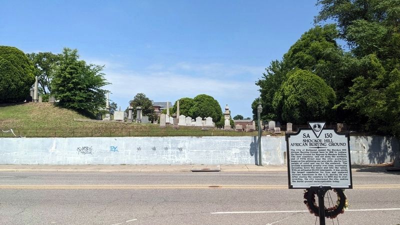 Hebrew Cemetery across the street image. Click for full size.