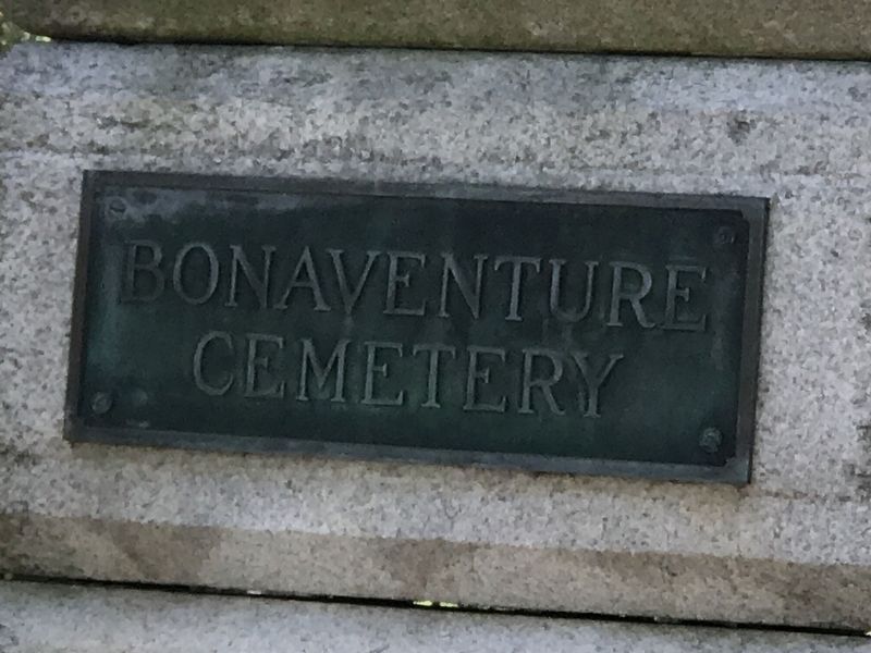 Bonaventure Cemetery Marker (left plaque) image. Click for full size.