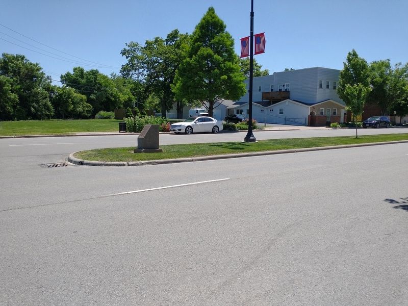 Memorial Parkway Marker. Click for full size. Memorial Parkway Marker image. Click for full size.