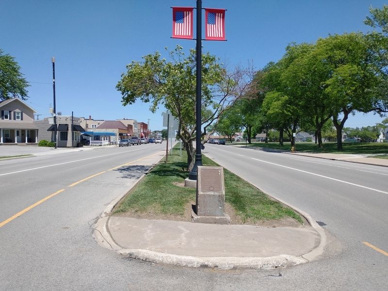 Memorial Parkway Marker. Click for full size. Memorial Parkway Marker image. Click for full size.