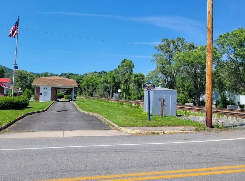 Hyndman Marker. Click for full size. Hyndman Marker image. Click for full size.