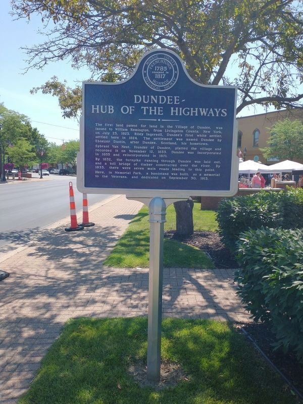 Dundee - Hub of the Highways Marker image. Click for full size.