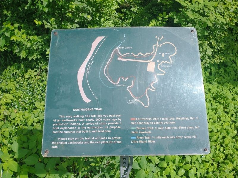 Earthworks Trail Marker image. Click for full size.