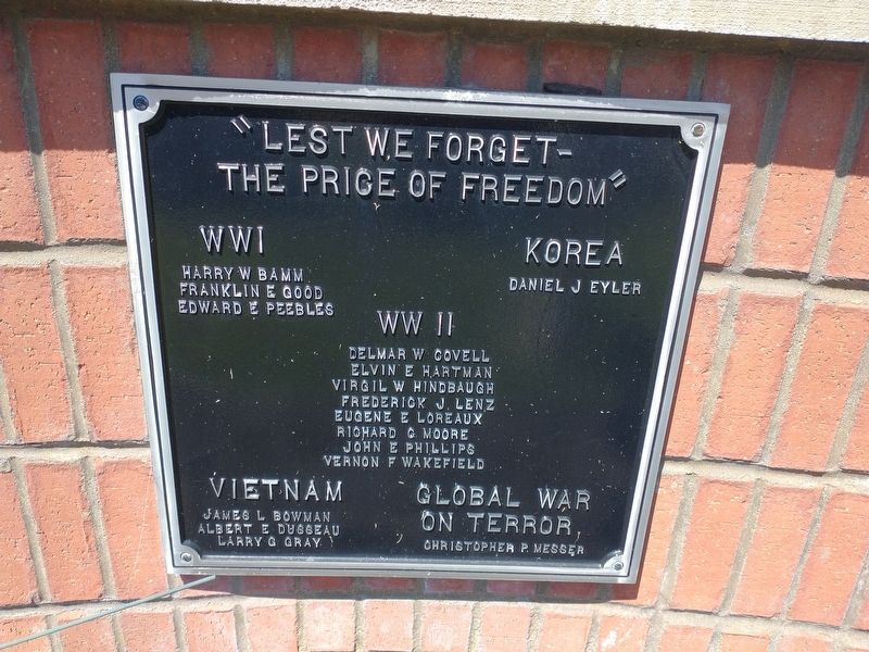 Dundee Veterans Memorial. Click for full size. Dundee Veterans Memorial image. Click for full size.