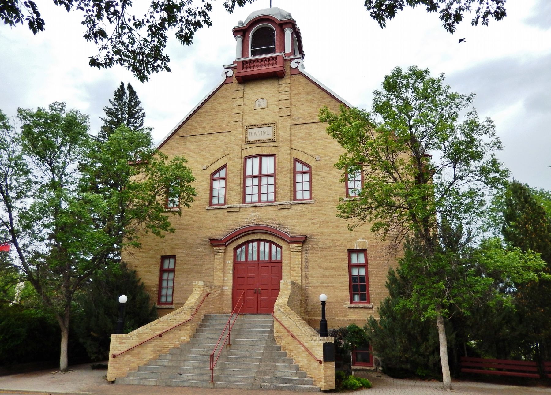 Wolseley Town Hall-Opera House (<i>south/front elevation</i>). Click for full size. Wolseley Town Hall-Opera House (<i>south/front elevation</i>) image. Click for full size.
