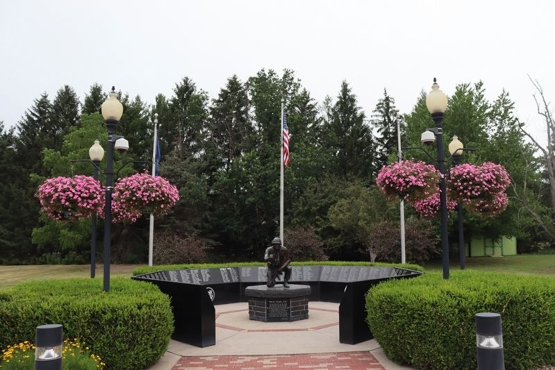 Howard County Veterans Memorial image. Click for full size.