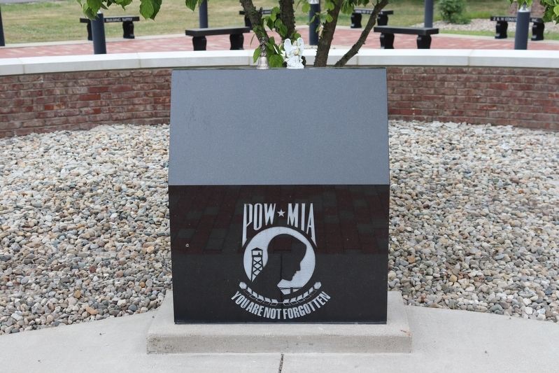 Howard County Veterans Memorial image. Click for full size.