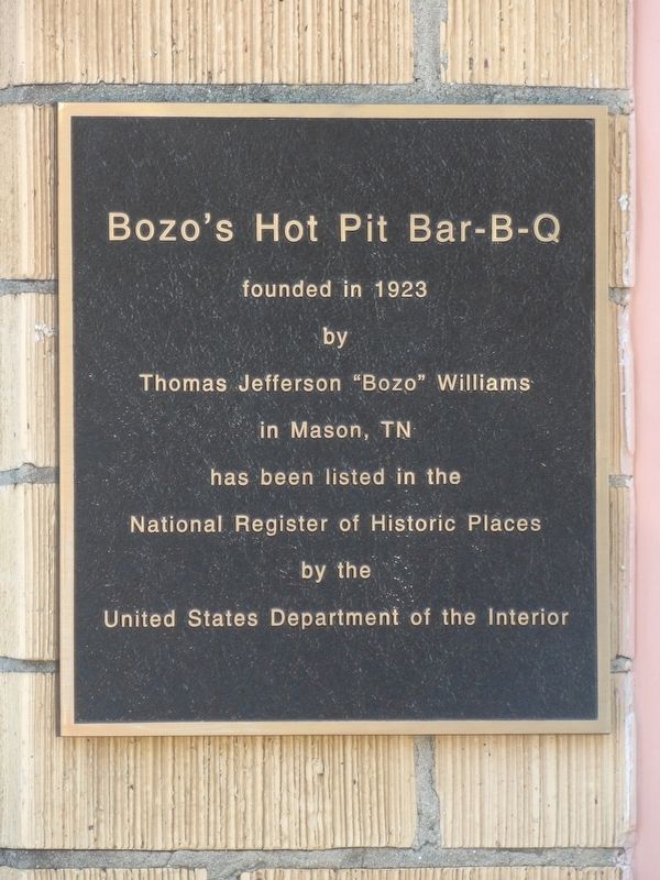 Bozo's Hot Pit Bar-B-Q Marker image. Click for full size.