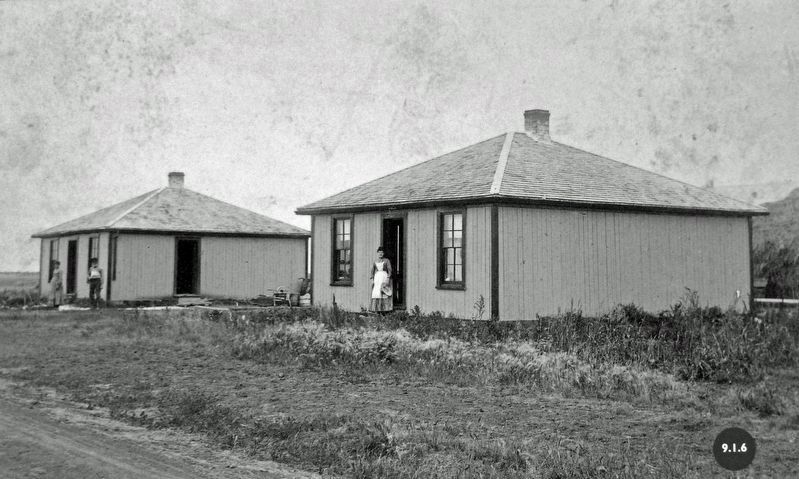 Marker detail: Two of the 27 cottages built for Bell Farm workers and their families  1883. image. Click for full size.