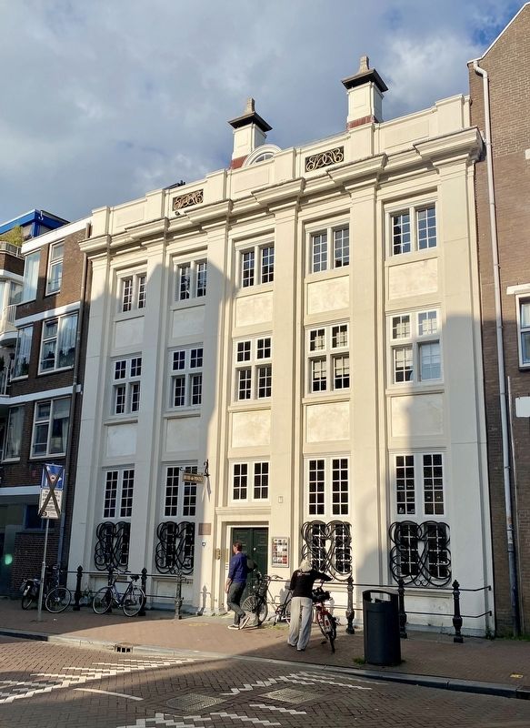 Huis De Pinto and Marker image. Click for full size.