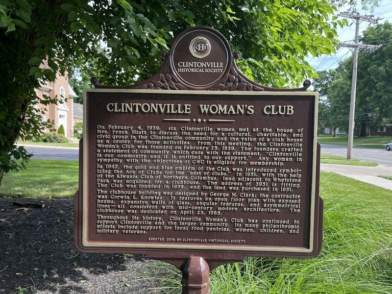 Clintonville Woman's Club Marker image. Click for full size.