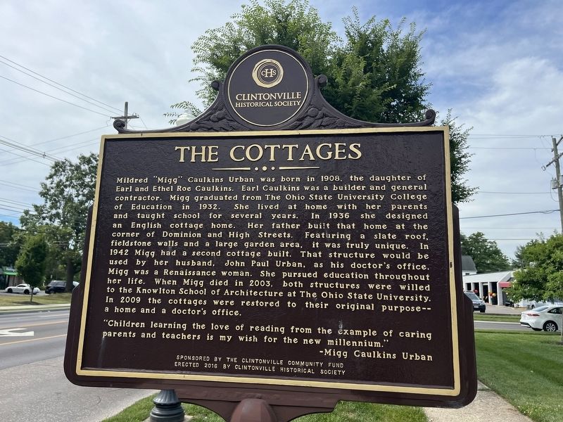 The Cottages side of the marker image. Click for full size.