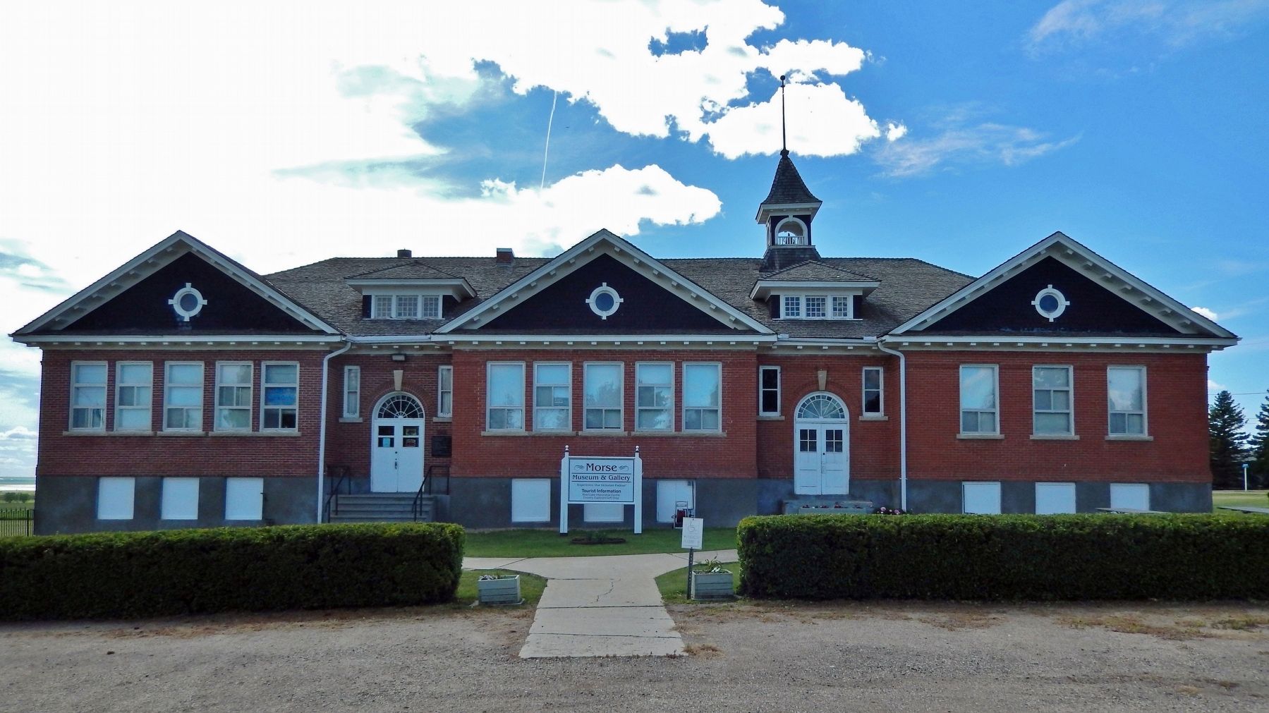 Old Morse School / Morse Museum and Cultural Centre (<i>east/front elevation</i>) image. Click for full size.