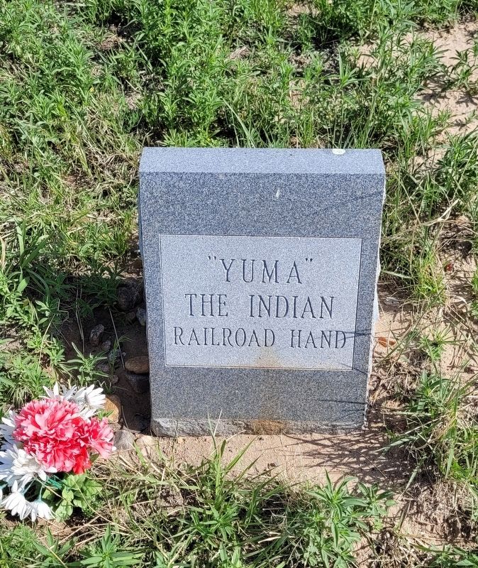 Yuma gravestone next to the markers image. Click for full size.
