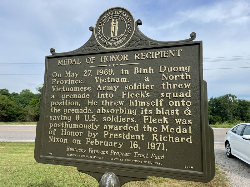 Medal of Honor Recipient side of the marker. Click for full size. Medal of Honor Recipient side of the marker image. Click for full size.
