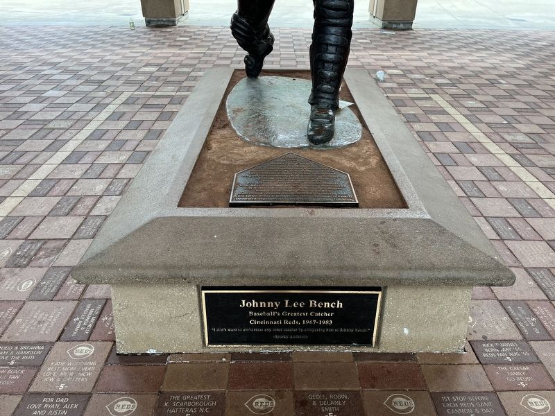 Plaques on the base of the statue. Click for full size. Plaques on the base of the statue image. Click for full size.