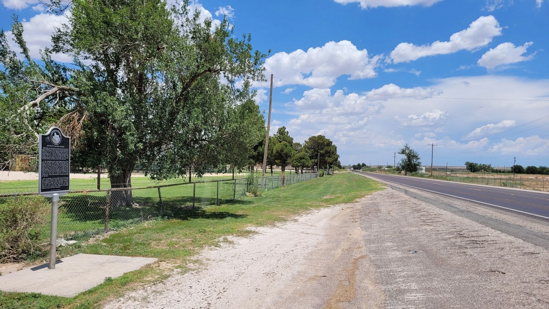 The view of the Rankin's All Kid Rodeo Marker from the street image. Click for full size.