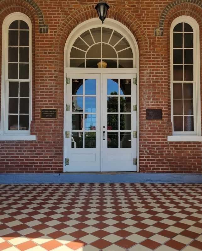 Old Main Entrance image. Click for full size.