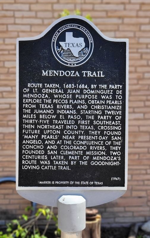 Mendoza Trail Marker image. Click for full size.